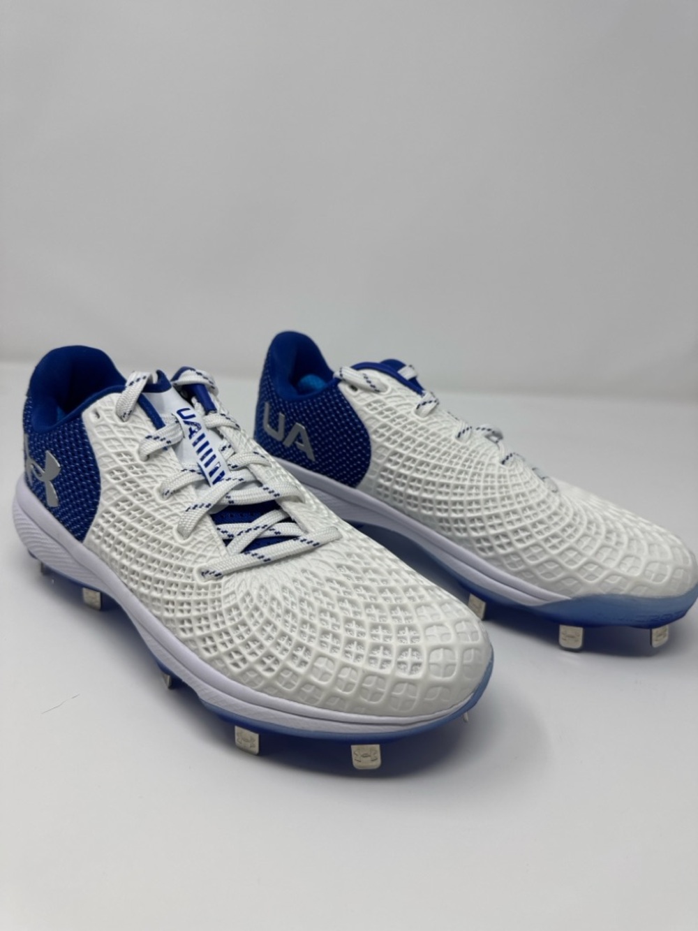 Under Armour UA Glyde 2 MT Women’s Softball Cleats White Blue NWT